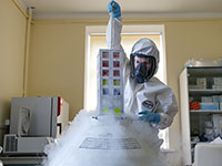 Глава центра имени Гамалеи: действие российской вакцины