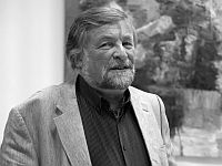 Умер известный гид и музыкальный обозреватель Владимир Мак