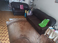 В квартире на первом этаже в Рамат-Гане образовалась трехметровая яма