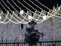 Полиция убирает заграждения возле Шхемских ворот Старого города