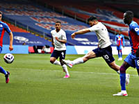 Зинченко вышел на замену.