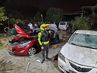 Ракета попала в автомобиль в Лоде, двое раненых в критическом состоянии