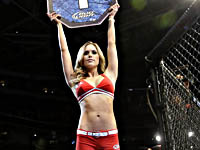 Лучшая ринг-герл ММА поделилась эротической фотографией: