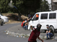 В иерусалимском квартале Джабель-Мукабер прошла демонстрация под флагами ХАМАСа