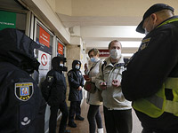 Украина: за сутки выявлены более 4600 заразившихся коронавирусом, 178 больных COVID-19 умерли