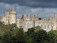 В Англии похищена реликвия XVI века – четки Марии Стюарт