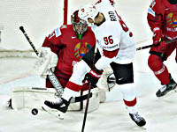 Чемпионат мира по хоккею.  Швейцарцы разгромили белорусов, канадцы - итальянцев