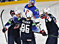 Первым полуфиналистом чемпионата мира по хоккею стала сборная США