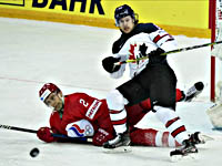 Чемпионат мира по хоккею. Канадцы победили россиян, финны - чехов