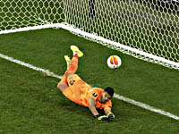 Самая невероятная серия пенальти финалов еврокубков.