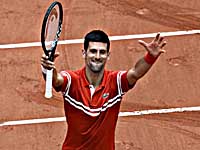 Шварцман и Джокович вышли в четвертый круг Открытого чемпионата Франции