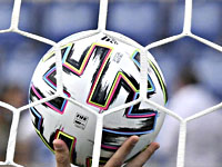 Сборная Киргизии забила 8 голов, Ирана - 10. Хет-трик бывшего форварда 