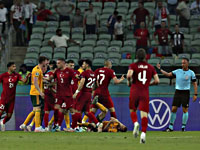 В Баку в присутствии Эрдогана сборная Турции проиграла валлийцам. Бэйл не реализовал пенальти