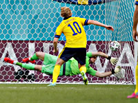 Форсберг забил в Санкт-Петербурге. Шведы одолели словаков