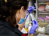 Вспышка коронавируса среди финансовой элиты после дня рождения банкира