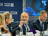 Либерман опроверг информацию об отмене освобождения интернет-покупок от НДС