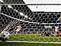 Историческая победа. Впервые за 55 лет англичане прошли немцев