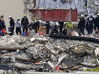 Обрушение здания во Флориде: обнаружены тела 18 погибших, 147 пропавших без вести