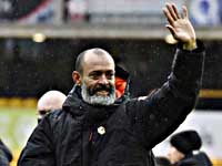 Главным тренером 