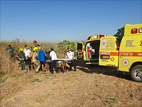 В результате падения параплана тяжело травмированы два человека