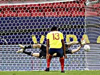 Месси сделал голевую передачу. Вратарь отразил три пенальти. Аргентинцы вышли в финал