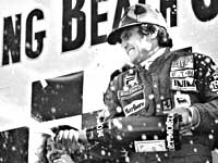 Умер легендарный пилот