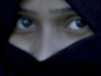 Арабские СМИ: в Сирии 18-летняя девушка расстреляна родственниками за