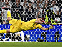 Рекордный гол не спас англичан. Итальянцы победили в серии пенальти и стали чемпионами Европы