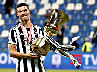 Криштиану Роналду остается в 