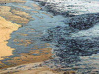 У побережья Йемена затонуло судно с дизельным топливом