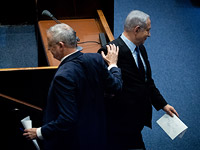 На фоне конфликта в коалиции Нетаниягу пытается начать переговоры с Ганцем