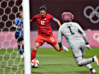 Олимпиада. Футбол. Японки и канадки сыграли вничью. Синклэйр улучшила рекорд