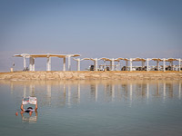 Женщина захлебнулась во время купания в Мертвом море, она в тяжелом состоянии