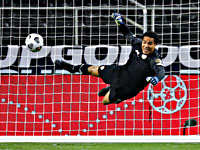 Сборные США и Канады вышли в полуфинал Золотого кубка