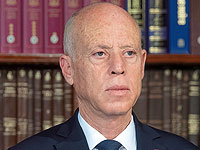 Президент Туниса установил единоличную власть