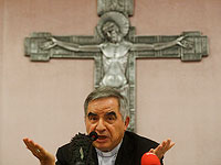 В Ватикане начался суд над кардиналом, обвиняемым в растрате сотен миллионов