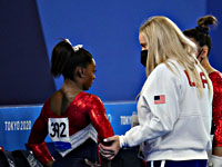 Олимпиада. Спортивная гимнастика. Легендарная Симона Байлз  не выступит в многоборье