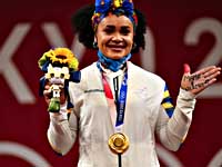 Олимпиада. Победила тяжелоатлетка из Эквадора. Белоруска на пятом месте, узбечка - на шестом