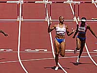 Олимпиада. На дистанции 100 метров с барьерами победила Жасмин Камачо-Куин