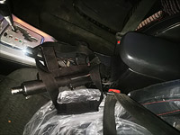 Около базы пограничной полиции задержаны двое арабов из Хеврона, в автомобиле которых было оружие