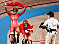 Олимпиада. Велоспорт. В командном спринте победили китаянки. Россиянки на третьем месте