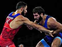Олимпиады. Греко-римская борьба. Поединок между азербайджанцем и армянином завершился скандалом