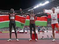 Олимпиада.  Бег на 800 метров. Золотую и серебряную медаль завоевали кенийцы