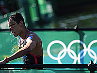 Олимпиада. Плавание на открытой воде. Победил немец. Израильтянин занял четвертое место