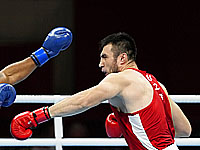 Олимпиада.  Бокс. В финале узбекский супертяж победил американца