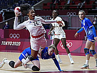 Олимпиада. Гандбол. В финале француженки победили сборную России