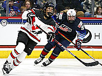 Чемпионками мира по хоккею стали канадки