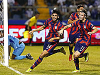 Отборочные матчи. Канадцы и американцы громят соперников