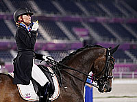 Конный спорт. Фауст помог сборной Германии стать чемпионом Европы по выездке