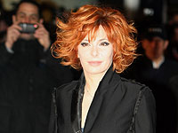 Загадочной певице Милен Фармер – 60. Фотогалерея